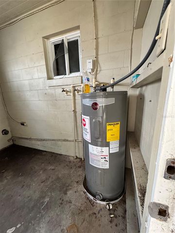 7921 LAKESHORE DRIVE, Tampa, FL 33604