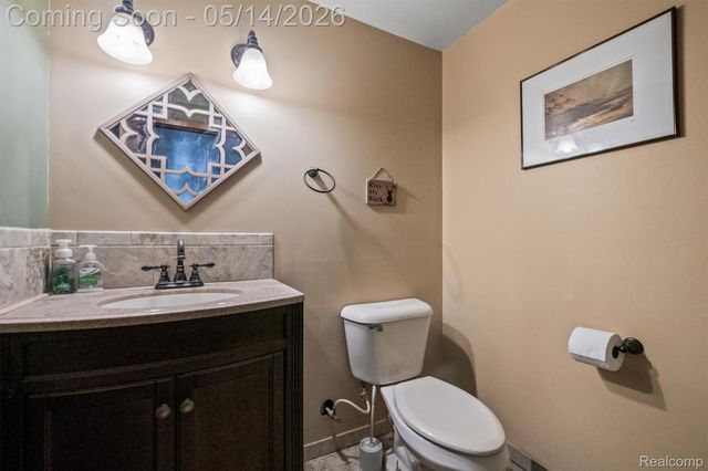 3469 Taylor Court, Auburn Hills, MI 48326