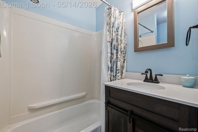 3469 Taylor Court, Auburn Hills, MI 48326
