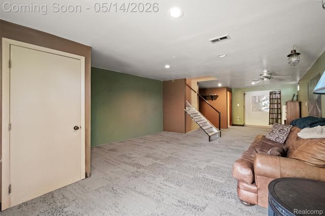 3469 Taylor Court, Auburn Hills, MI 48326