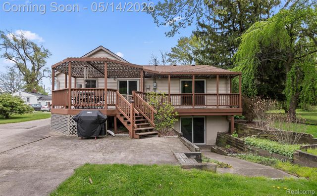 3469 Taylor Court, Auburn Hills, MI 48326