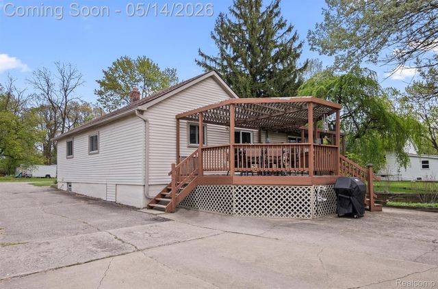 3469 Taylor Court, Auburn Hills, MI 48326
