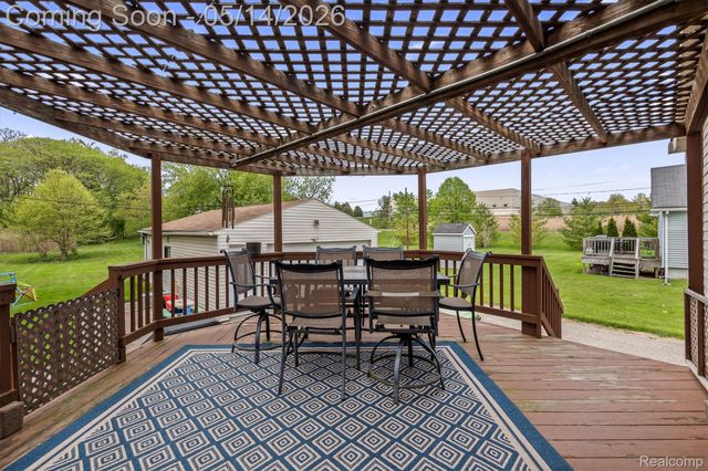 3469 Taylor Court, Auburn Hills, MI 48326
