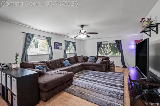 3469 Taylor Court, Auburn Hills, MI 48326