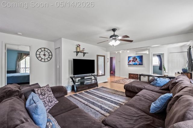 3469 Taylor Court, Auburn Hills, MI 48326