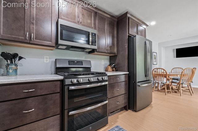 3469 Taylor Court, Auburn Hills, MI 48326