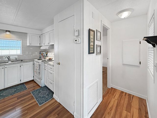9296 SW Michelle Drive, Stuart, FL 34997