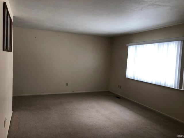 29 Green Hill Court, Huntington, IN 46750