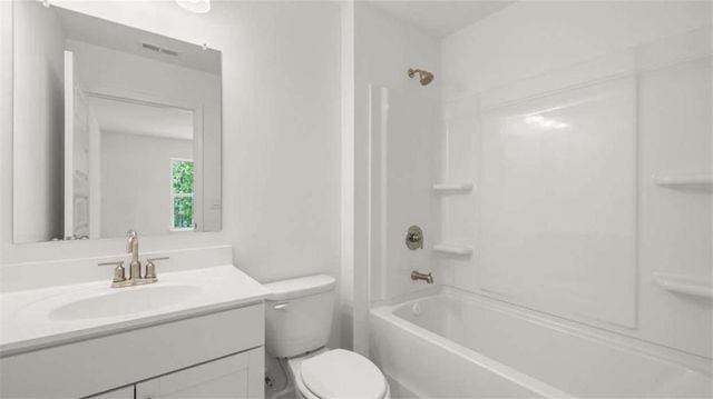 2076 Winged Elm Way, Lawrenceville, GA 30045