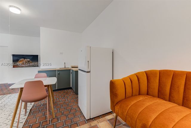571 NE 64th St Studio, Miami, FL 33138