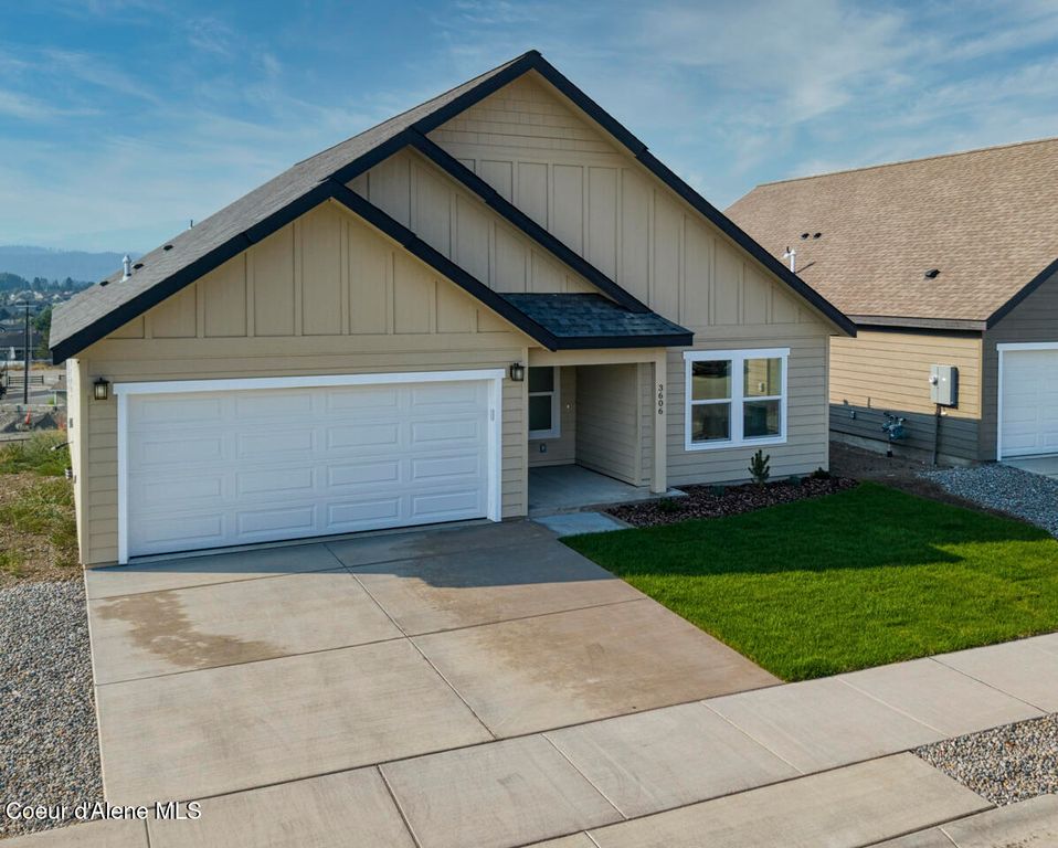 3606 N Blaze Loop, Post Falls, ID 83854 photo 2