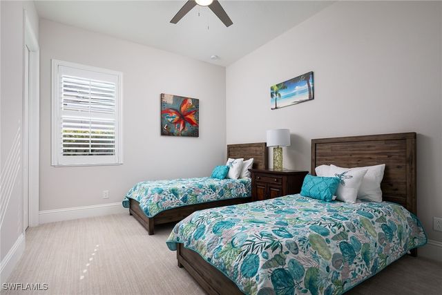 14362 Laguna Springs LN, Naples, FL 34114