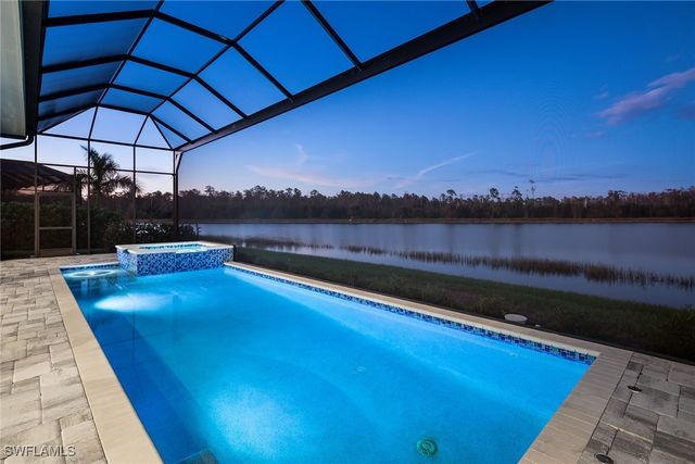 14362 Laguna Springs LN, Naples, FL 34114