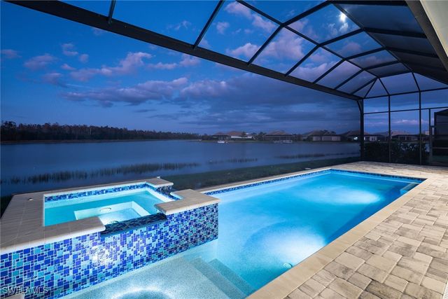 14362 Laguna Springs LN, Naples, FL 34114