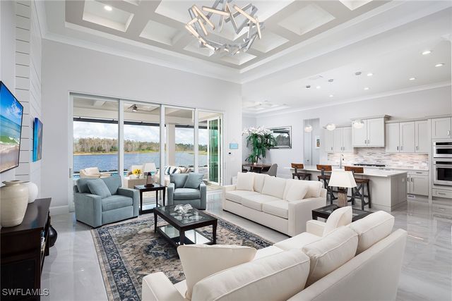 14362 Laguna Springs LN, Naples, FL 34114