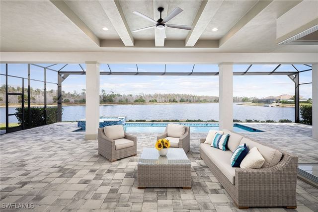 14362 Laguna Springs LN, Naples, FL 34114