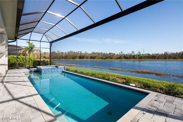 14362 Laguna Springs LN, Naples, FL 34114