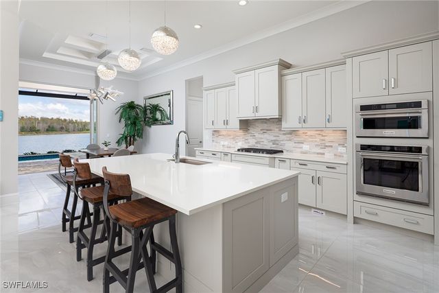 14362 Laguna Springs LN, Naples, FL 34114