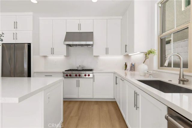 168 Somera, Irvine, CA 92602