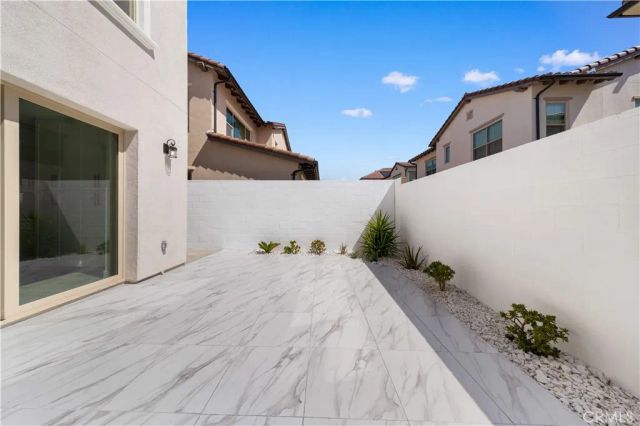 168 Somera, Irvine, CA 92602