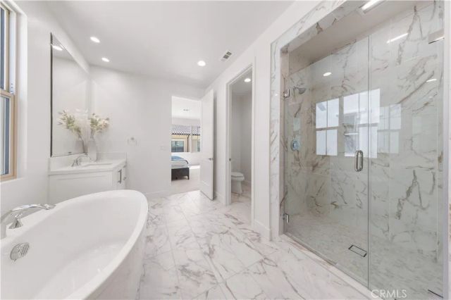 168 Somera, Irvine, CA 92602