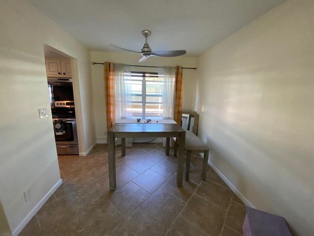 219 Lakeview 102 Avenue 102, Lantana, FL 33462