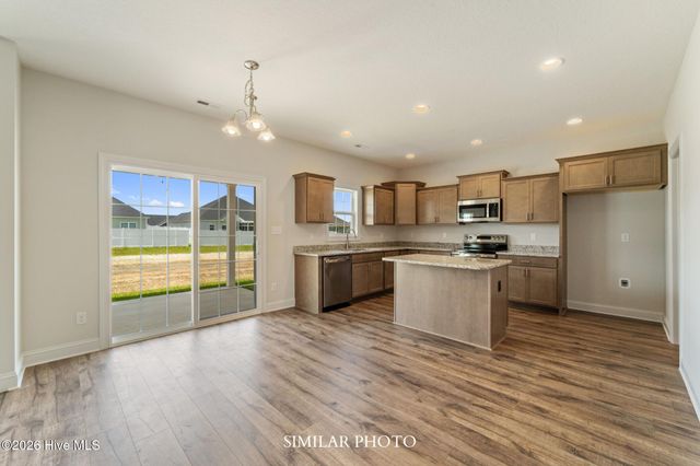 738 Secession Lane, Jacksonville, NC 28546