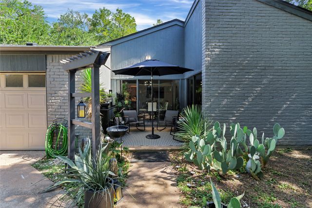 1648 Tierney Road, Fort Worth, TX 76112