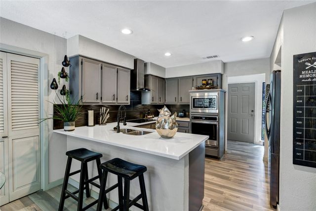 1648 Tierney Road, Fort Worth, TX 76112