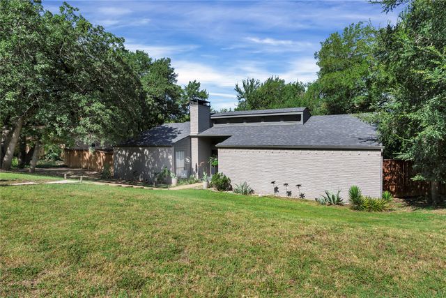1648 Tierney Road, Fort Worth, TX 76112