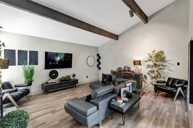 1648 Tierney Road, Fort Worth, TX 76112