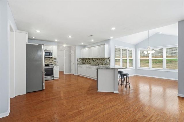 4617 Howell Farms Drive, Acworth, GA 30101