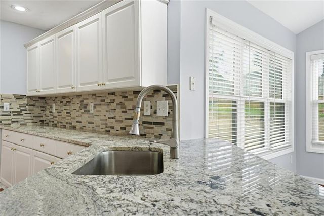 4617 Howell Farms Drive, Acworth, GA 30101