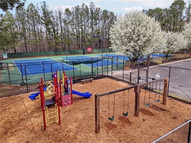 4617 Howell Farms Drive, Acworth, GA 30101