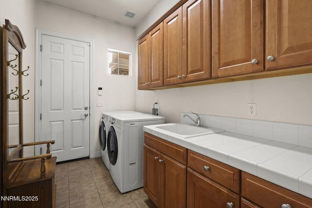 4541 Silian Court, Sparks, NV 89436