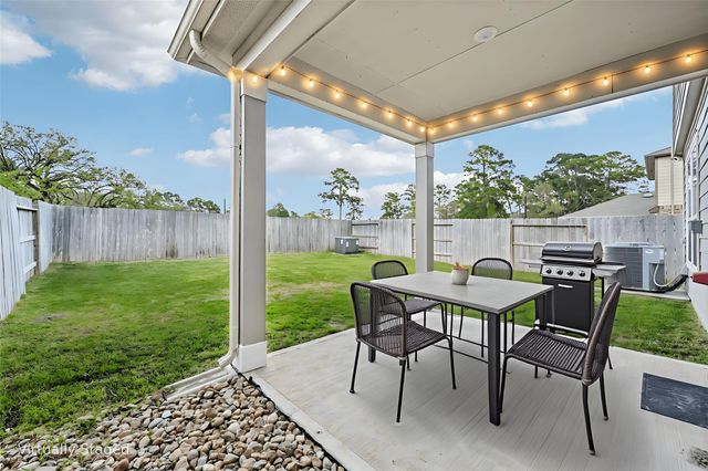 12130 Blooming Willow Drive, Tomball, TX 77377