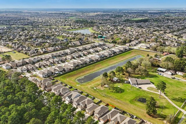 12130 Blooming Willow Drive, Tomball, TX 77377