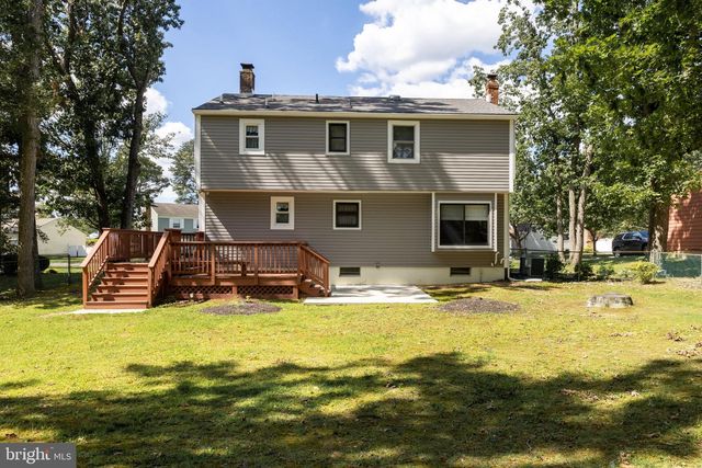 14 DEER PARK CIR, Blackwood, NJ 08012