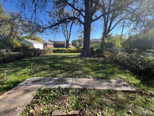 4436 Picajune Avenue, Berkeley, MO 63134