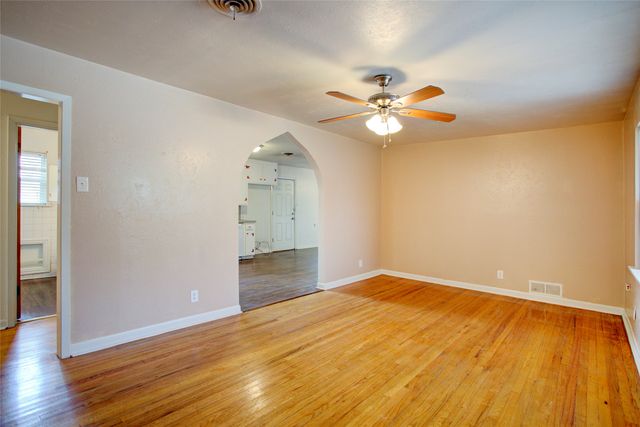 213 Sheri Lane, Hurst, TX 76053