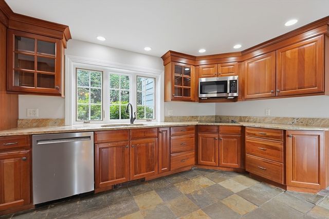 57 Bullard St, Norwood, MA 02062