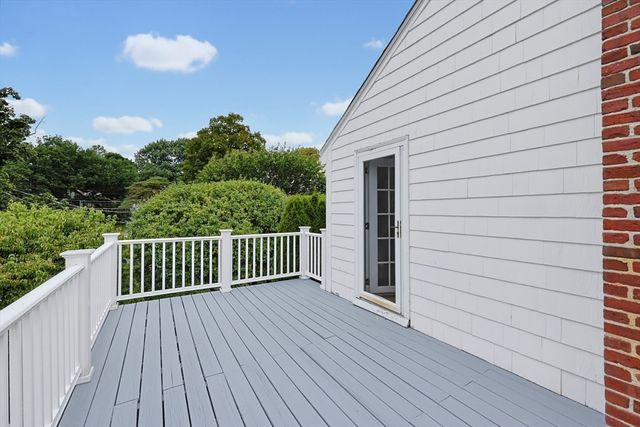 57 Bullard St, Norwood, MA 02062
