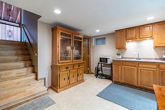 18024 Highland Avenue, Homewood, IL 60430