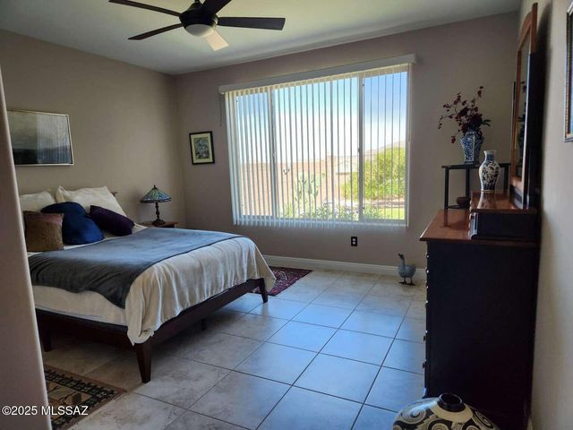 7100 W Cliff Spring Trail, Marana, AZ 85658