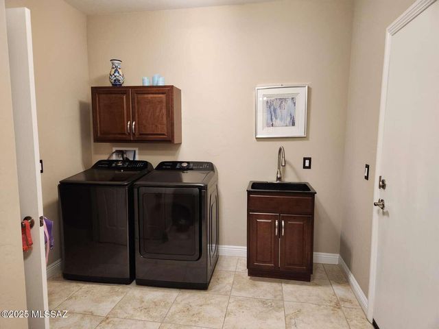 7100 W Cliff Spring Trail, Marana, AZ 85658