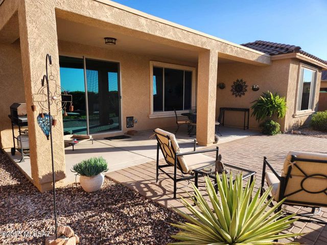 7100 W Cliff Spring Trail, Marana, AZ 85658