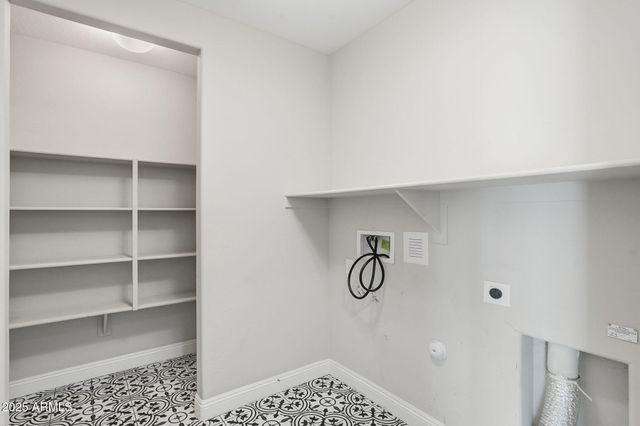 25632 N 161ST Avenue, Surprise, AZ 85387