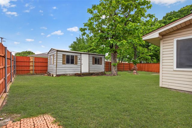 7132 Sorenson Circle, Dallas, TX 75227