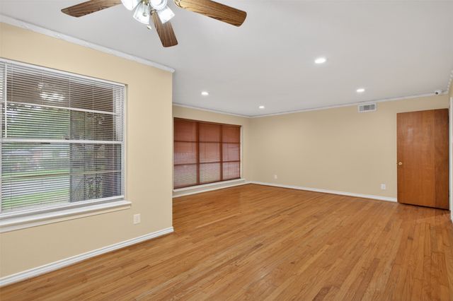 7132 Sorenson Circle, Dallas, TX 75227