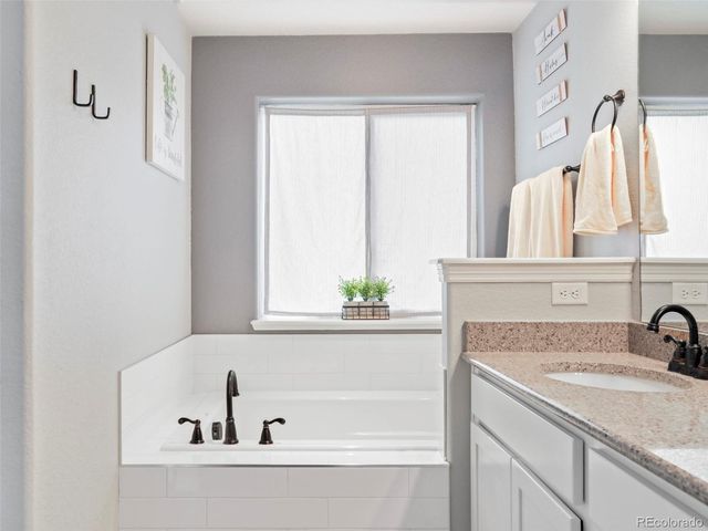 577 Tristan Place, Berthoud, CO 80513